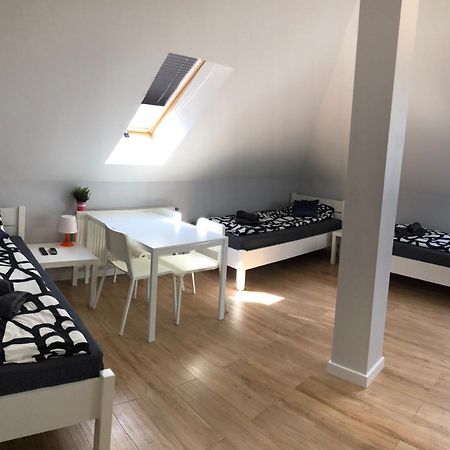 Klimatyzowane Apartamenty I Pokoje Przy Targach קילצה מראה חיצוני תמונה