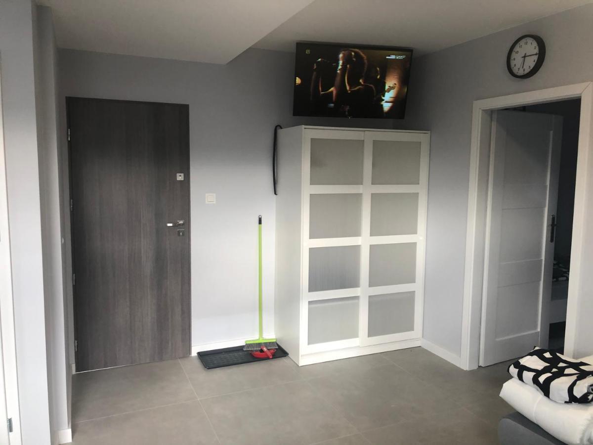 Klimatyzowane Apartamenty I Pokoje Przy Targach קילצה מראה חיצוני תמונה